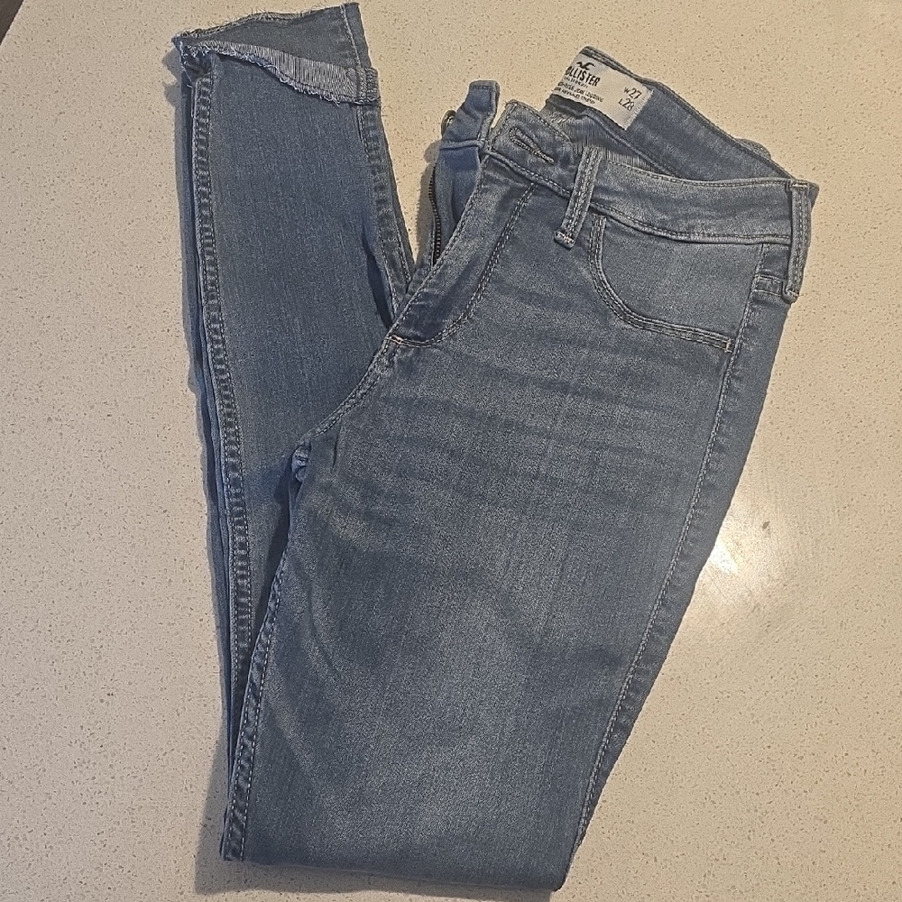 Hollister Light Blue High Rise Women's Jeans